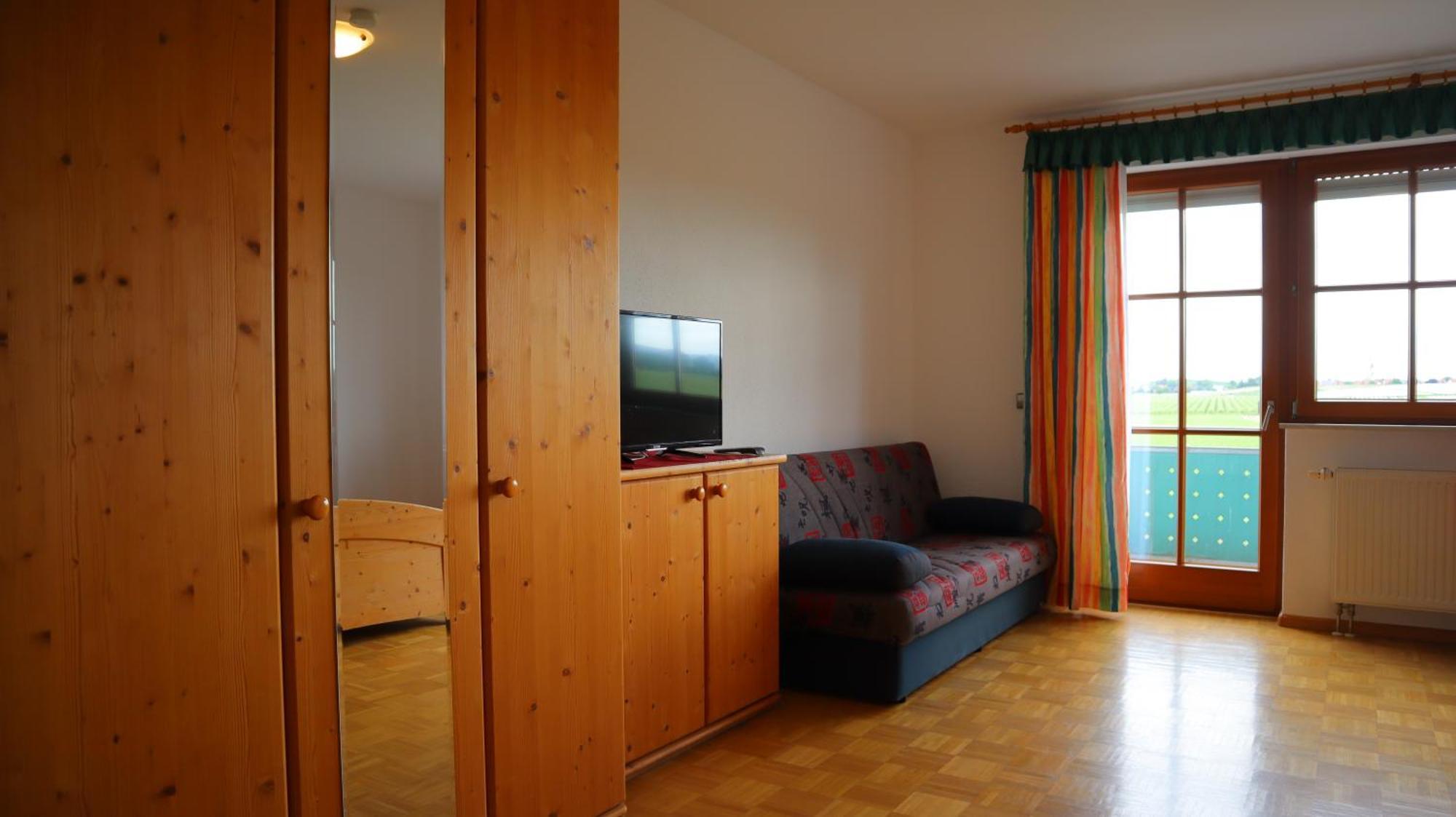 Tonis Tenne Eschbach  Zimmer foto