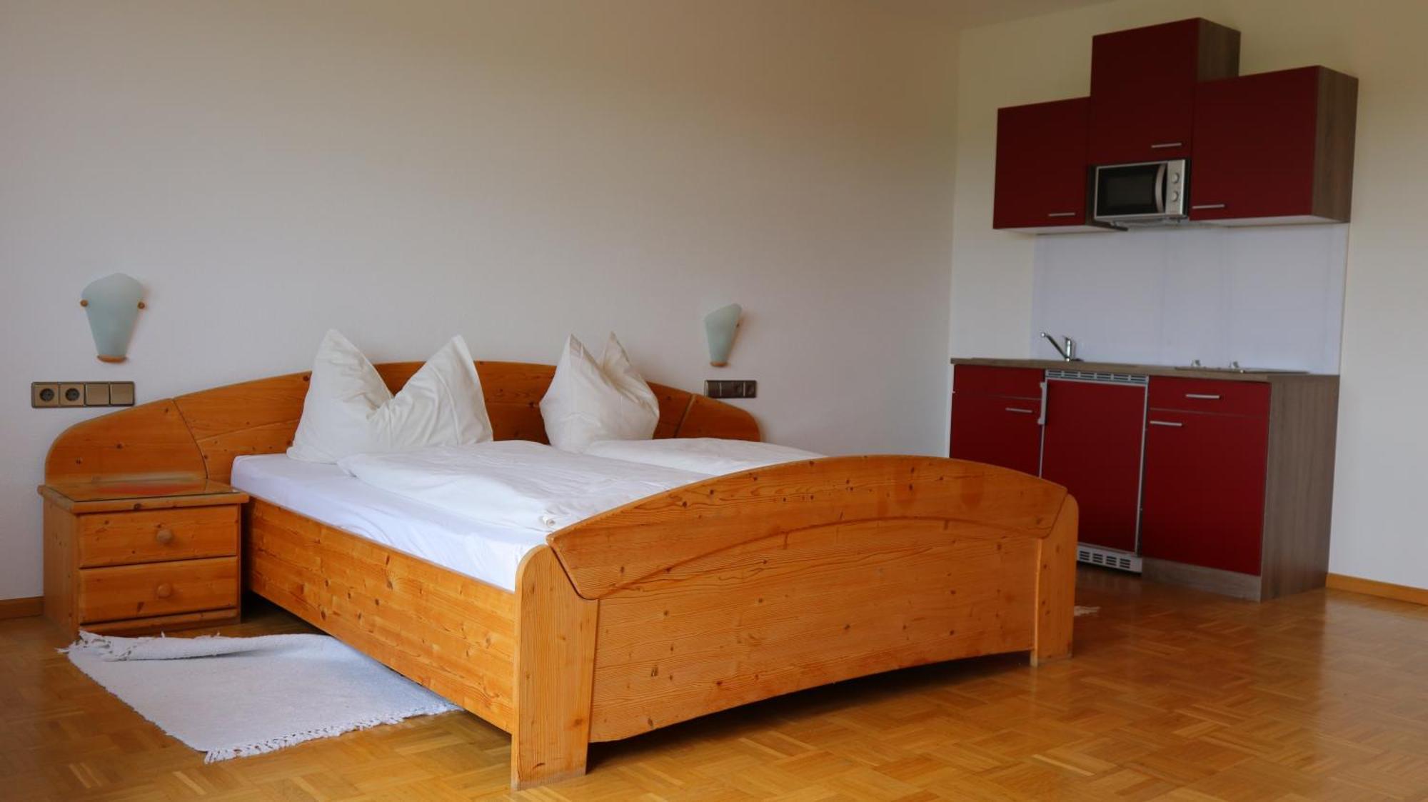 Tonis Tenne Eschbach  Zimmer foto